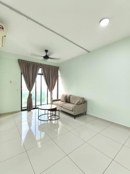 Kondominium untuk Disewa di Taman Bayu Puteri - Joey Tay - Living Room - PropertyGuru.com.my