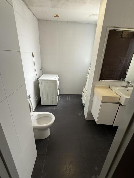 Service Residence for Rent at V@SUMMERPLACE - Joseph Goh - Bathroom - PropertyGuru.com.my