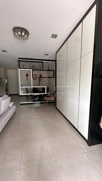 Rumah Teres 2-Tingkat untuk Dijual di Taman Kempas Utama (Tebrau) - Shirley Pang - Living Room - PropertyGuru.com.my