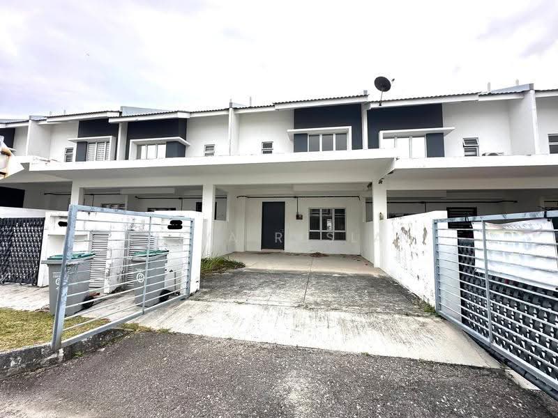 2-storey Terraced House for Sale in Pastura (Seremban) - Tasya Ruslan - Exterior - PropertyGuru.com.my