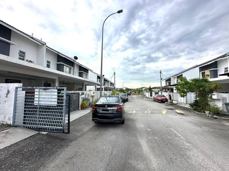 2-storey Terraced House for Sale in Pastura (Seremban) - Tasya Ruslan - Exterior - PropertyGuru.com.my