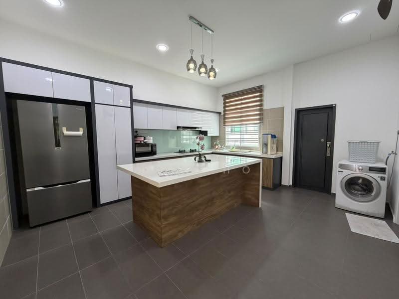 Rumah Berkembar untuk Dijual di Bukit Baru (Melaka) - Abby Ho - Kitchen - PropertyGuru.com.my