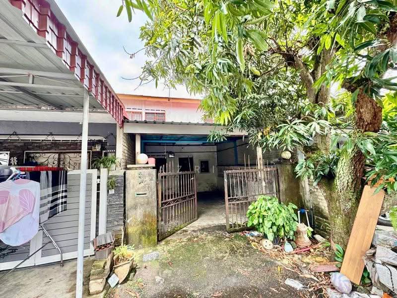2-storey Terraced House for Sale in Taman Sri Tanjung (Semenyih) - Fazri . - Exterior - PropertyGuru.com.my