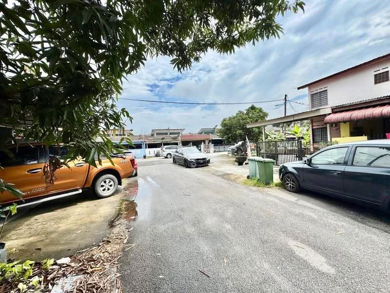 2-storey Terraced House for Sale in Taman Sri Tanjung (Semenyih) - Fazri . - Exterior - PropertyGuru.com.my
