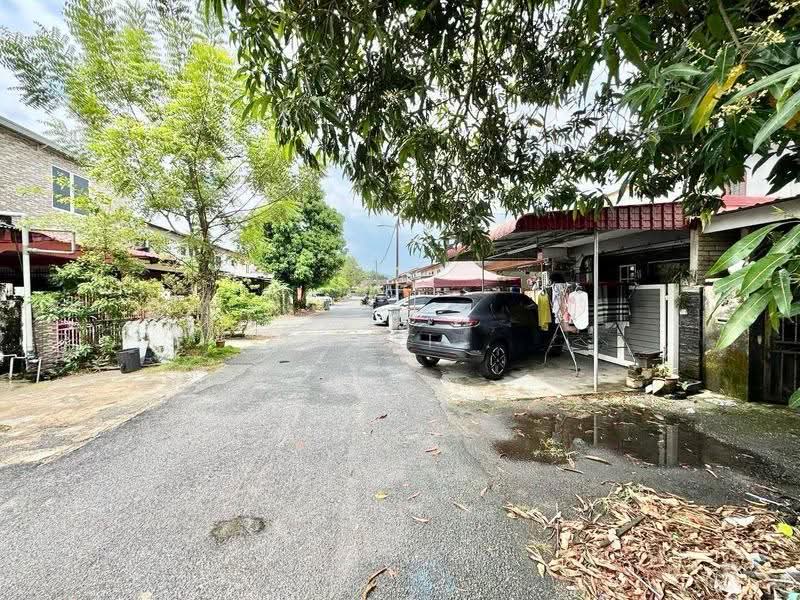 2-storey Terraced House for Sale in Taman Sri Tanjung (Semenyih) - Fazri . - Exterior - PropertyGuru.com.my