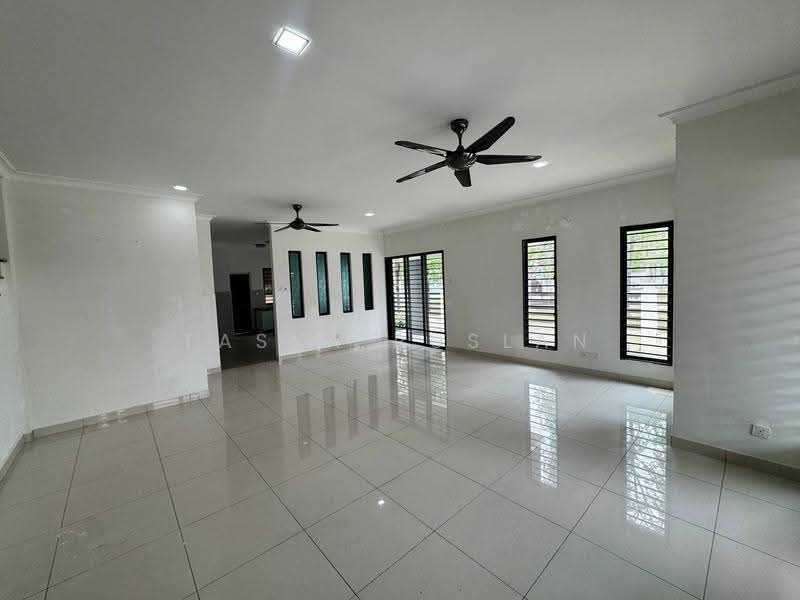 Rumah Teres 2-Tingkat untuk Dijual di Kajang (Selangor) - Tasya Ruslan - PropertyGuru.com.my
