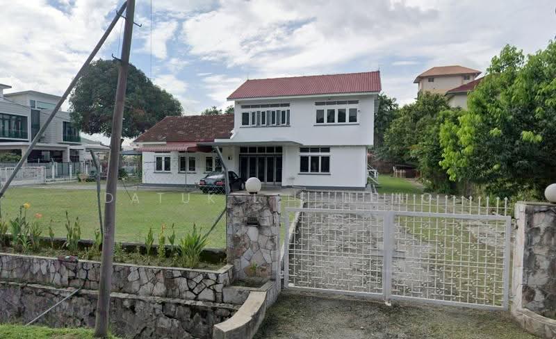 Bungalow House for Rent in Taman Chateau (Ipoh) - Datuk Lee Heng - Exterior - PropertyGuru.com.my