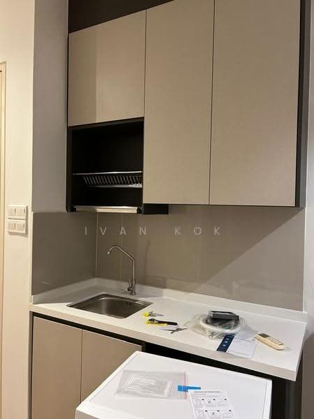 Service Residence for Sale at Nova Saujana - Ivan Kok - Kitchen - PropertyGuru.com.my