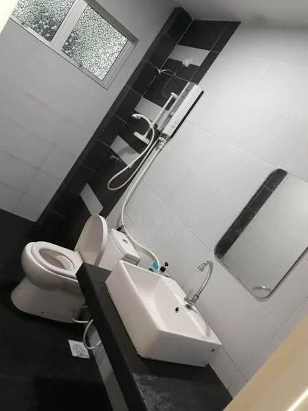 Rumah Teres 2-Tingkat untuk Disewa di Taman Sri Rapat (Ipoh) - Kelvin Chong - Bathroom - PropertyGuru.com.my