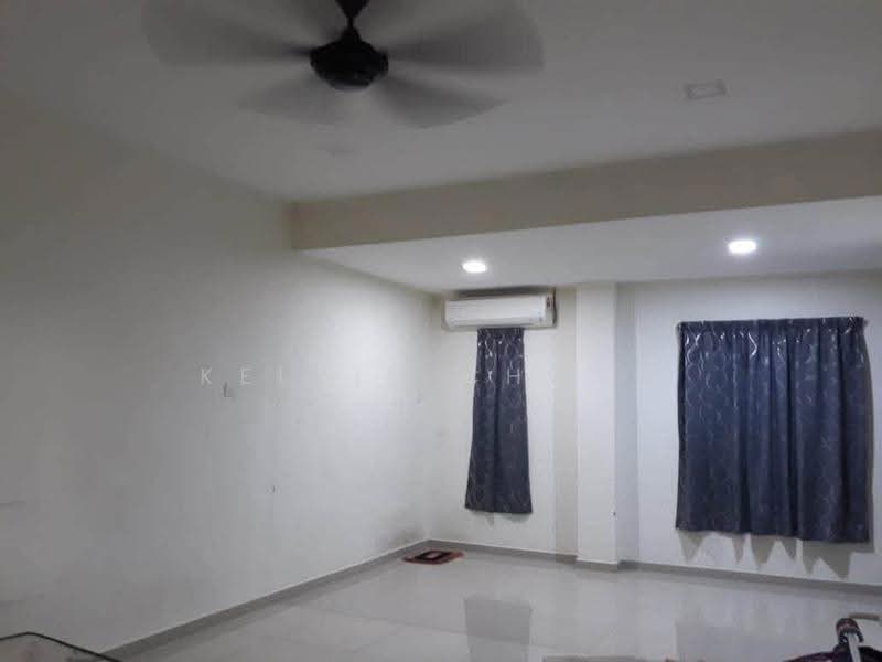 Rumah Teres 2-Tingkat untuk Disewa di Taman Sri Rapat (Ipoh) - Kelvin Chong - Living Room - PropertyGuru.com.my