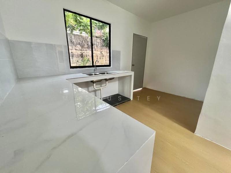 2-storey Terraced House for Sale in Taman Mesra (Kulai) - Marcus Tey - Kitchen - PropertyGuru.com.my