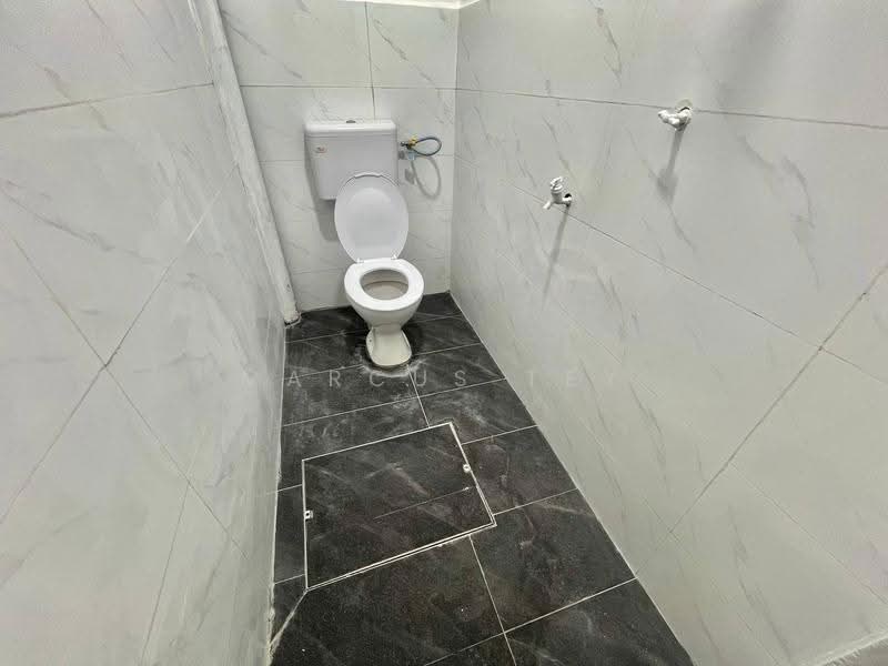 2-storey Terraced House for Sale in Taman Mesra (Kulai) - Marcus Tey - Bathroom - PropertyGuru.com.my