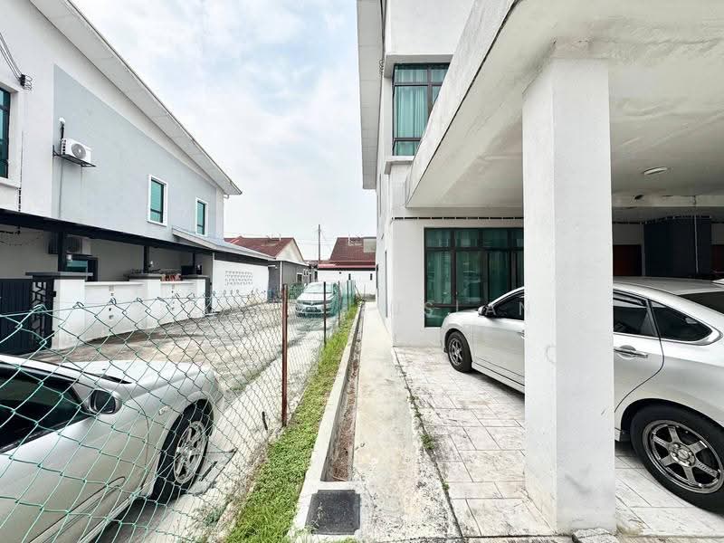 2-storey Terraced House for Sale in Seksyen 30 (Shah Alam) - Tasya Ruslan - Exterior - PropertyGuru.com.my