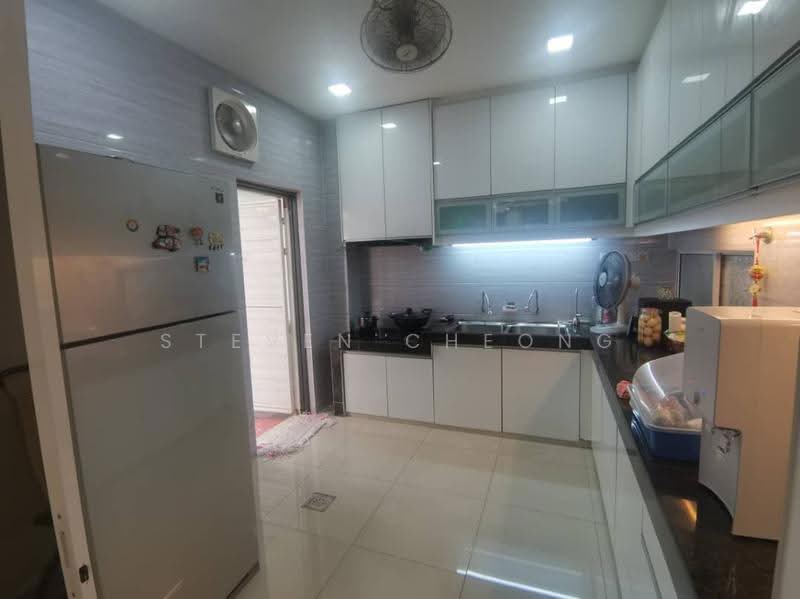 Semi-Detached House for Sale in Rawang (Selangor) - Steven Cheong - Kitchen - PropertyGuru.com.my
