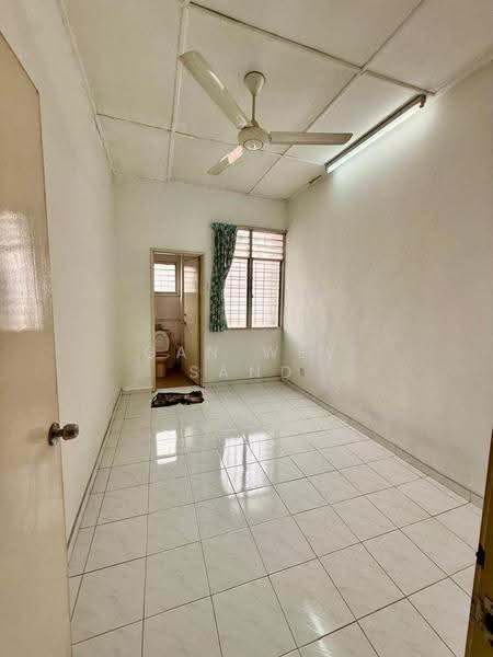 2-storey Terraced House for Sale in Kelana Jaya (Petaling Jaya) - GAN WEY SAND - Bathroom - PropertyGuru.com.my