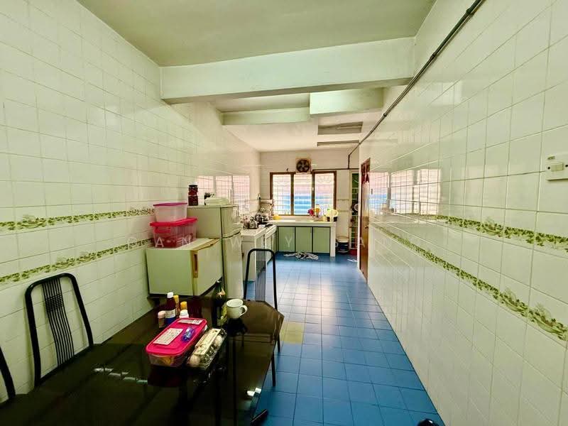 2-storey Terraced House for Sale in Kelana Jaya (Petaling Jaya) - GAN WEY SAND - Kitchen - PropertyGuru.com.my
