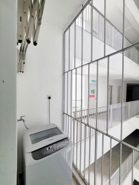 Apartment for Rent at Crescent Bay Suites (Teluk Bayu) - Joey Tay - Corridor - PropertyGuru.com.my