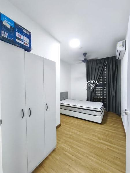 Kediaman Servis untuk Disewa di AraTre' Residences - SW Ling - Master Bedroom - PropertyGuru.com.my