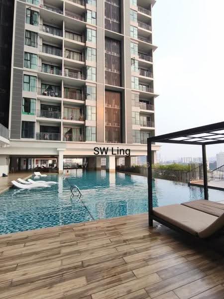 Kediaman Servis untuk Disewa di AraTre' Residences - SW Ling - Swimming Pool - PropertyGuru.com.my