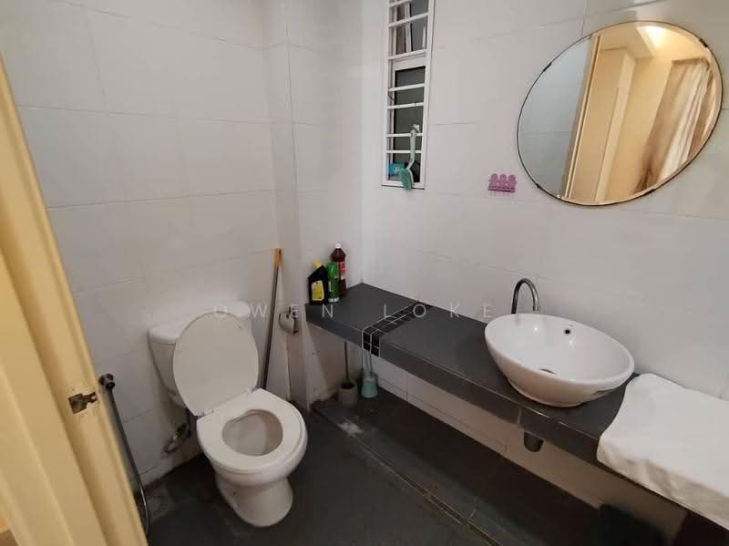 Kediaman Servis untuk Disewa di Ritze Perdana 2 - Owen Loke - Bathroom - PropertyGuru.com.my