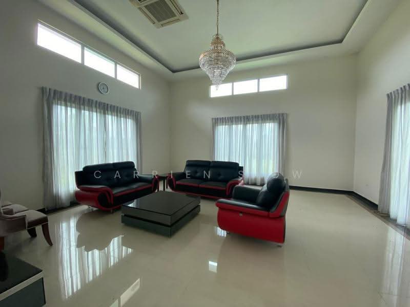 Bungalow House for Sale in Leisure Farm (Gelang Patah) - Carrien Siow - Living Room - PropertyGuru.com.my