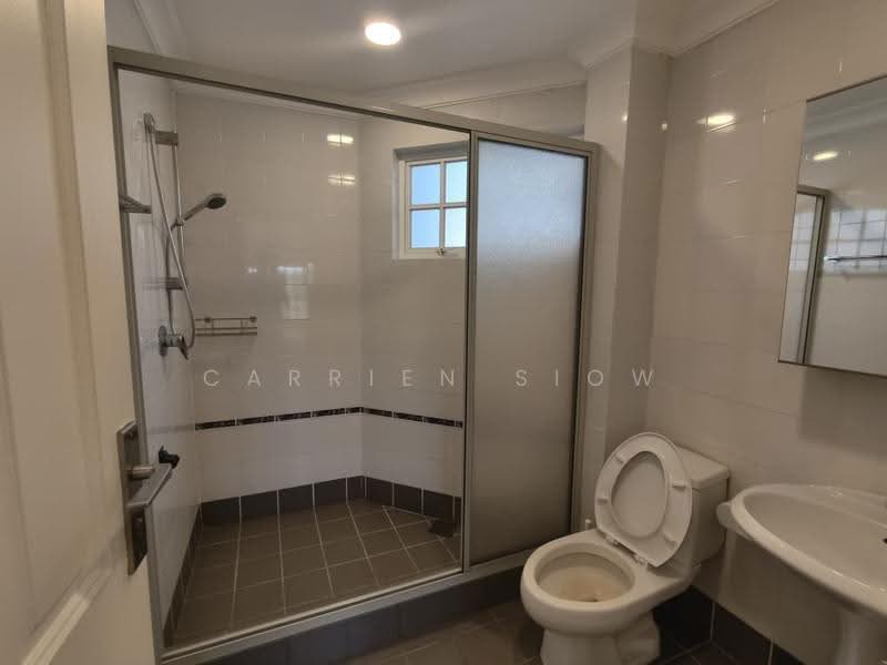 Bungalow House for Sale in Leisure Farm (Gelang Patah) - Carrien Siow - Bathroom - PropertyGuru.com.my