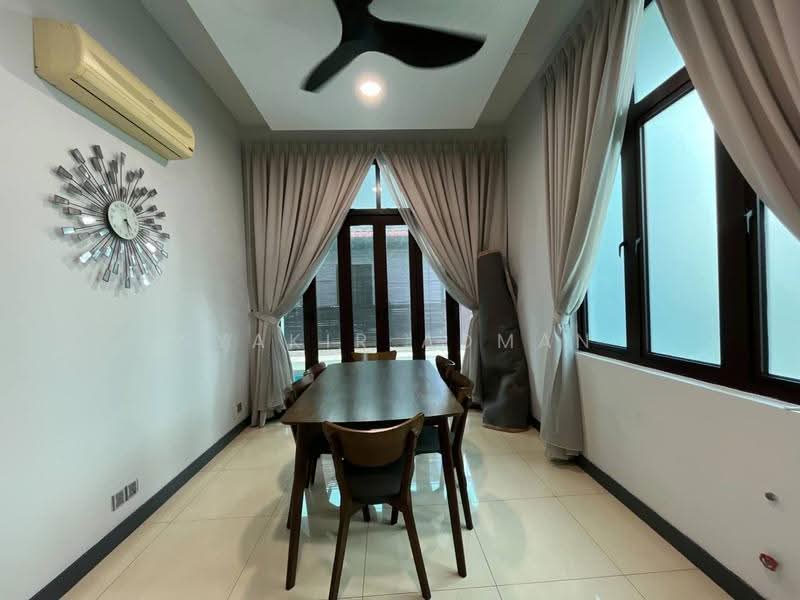 Bungalow House for Rent in Subang Jaya (Selangor) - Syakir Adman - Dining Room - PropertyGuru.com.my
