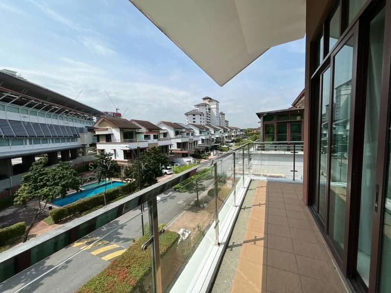 Bungalow House for Rent in Subang Jaya (Selangor) - Syakir Adman - Balcony - PropertyGuru.com.my