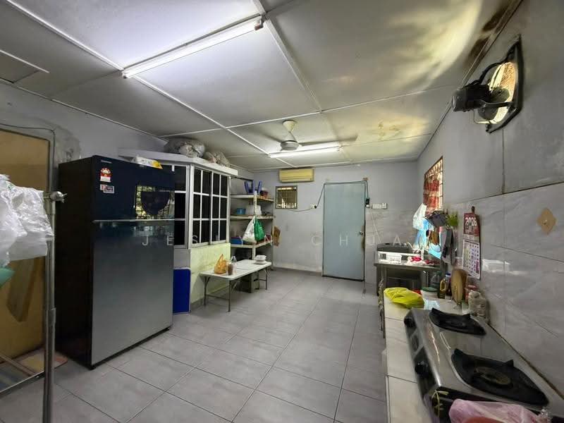 1-storey Terraced House for Sale in Taman Cheras Perdana (Cheras) - Jeslyn Chua - Kitchen - PropertyGuru.com.my