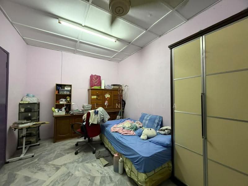 1-storey Terraced House for Sale in Taman Cheras Perdana (Cheras) - Jeslyn Chua - Bedroom - PropertyGuru.com.my