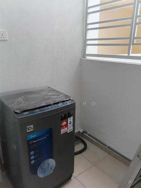 Kediaman Servis untuk Disewa di Ambience Residence (Residensi Nikel) - Abby Ho - Balcony - PropertyGuru.com.my