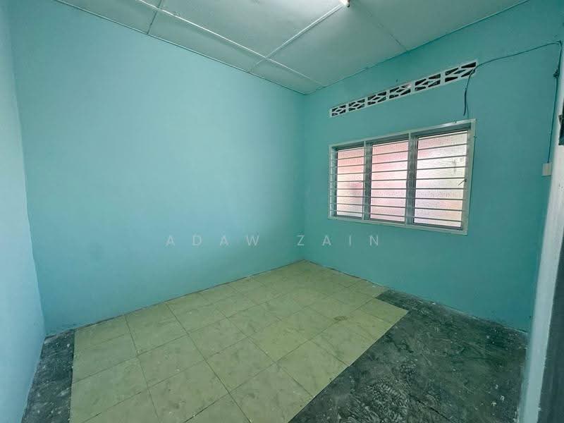 Rumah Teres 1-Tingkat untuk Dijual di Taman Seri Medan Jaya (Telok Panglima Garang) - Adaw Zain - Interior - PropertyGuru.com.my