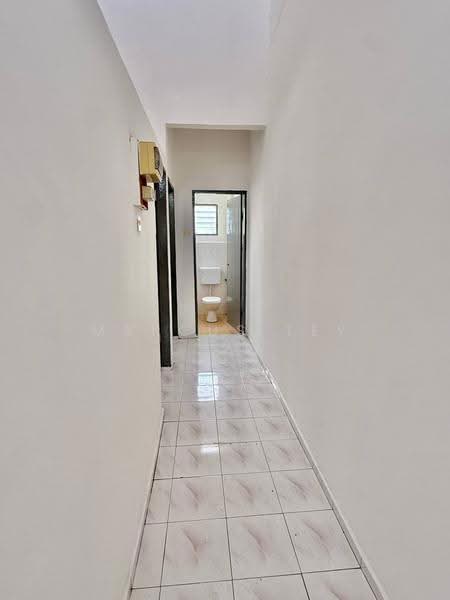 Rumah Teres 2-Tingkat untuk Dijual di Segamat (Johor) - Marcus Tey - Corridor - PropertyGuru.com.my