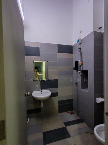 Cluster House for Sale in Iskandar Puteri (Nusajaya) (Johor) - Edmond Tang - Bathroom - PropertyGuru.com.my