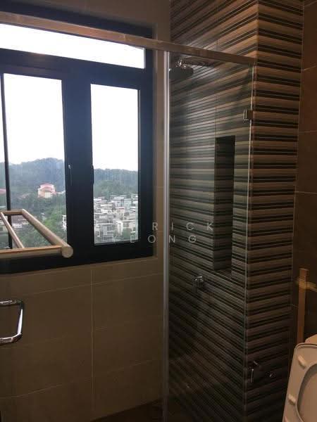 Kondominium untuk Disewa di Sky Condominium (Skyz Residence) - Derrick Yeong - Bathroom - PropertyGuru.com.my