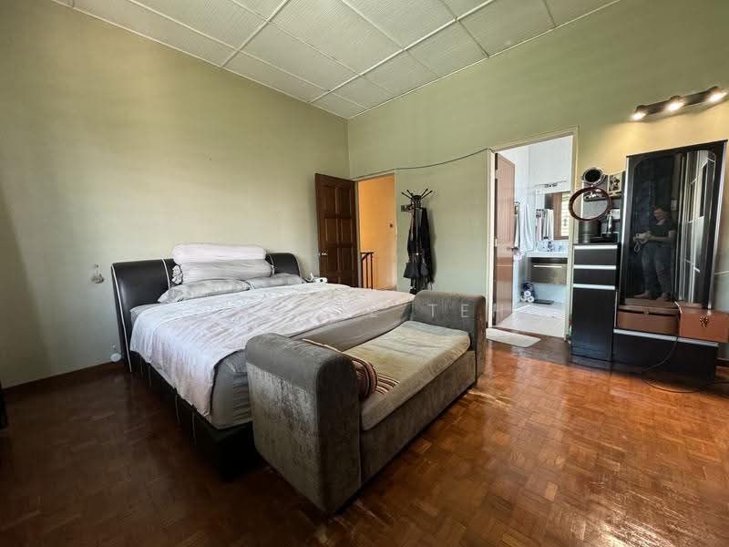 Semi-Detached House for Sale in Taman Overseas Union (Taman Oug) (Jalan Klang Lama (Old Klang Road)) - Carole Teh - Bedroom - PropertyGuru.com.my