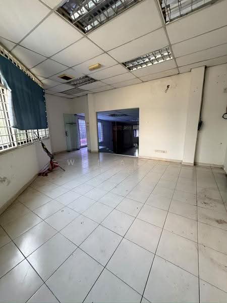 Kilang untuk Disewa di Taman Perindustrian Bukit Serdang (Seri Kembangan) - Wai Ann Teng - Interior - PropertyGuru.com.my