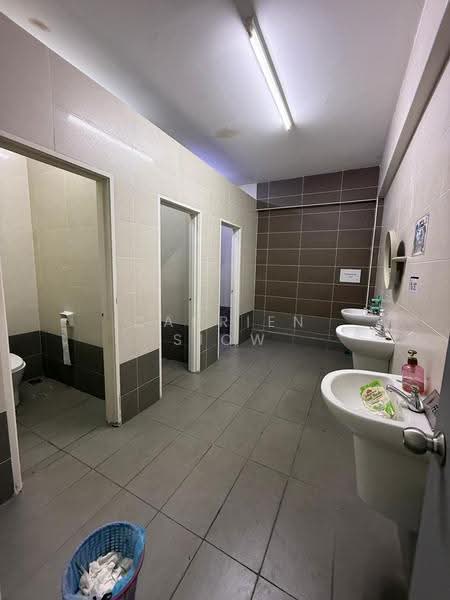 Kilang untuk Disewa di Eco Business Park 1 (Johor Bahru) - Carrien Siow - Bathroom - PropertyGuru.com.my