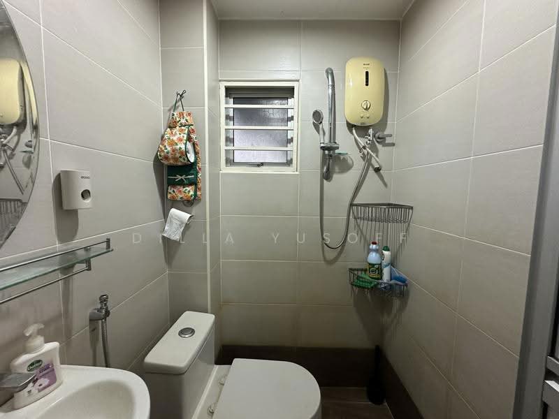 Kondominium untuk Dijual di Mutiara Condominium - DILLA YUSOFF - Bathroom - PropertyGuru.com.my