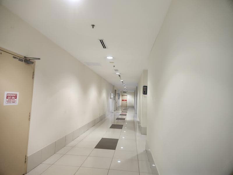 Office for Rent in Petaling Jaya (Selangor) - Sherlyn Chung - Corridor - PropertyGuru.com.my