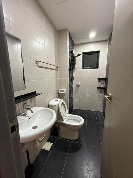 Kediaman Servis untuk Disewa di Amaya Maluri - Wai Ann Teng - Bathroom - PropertyGuru.com.my