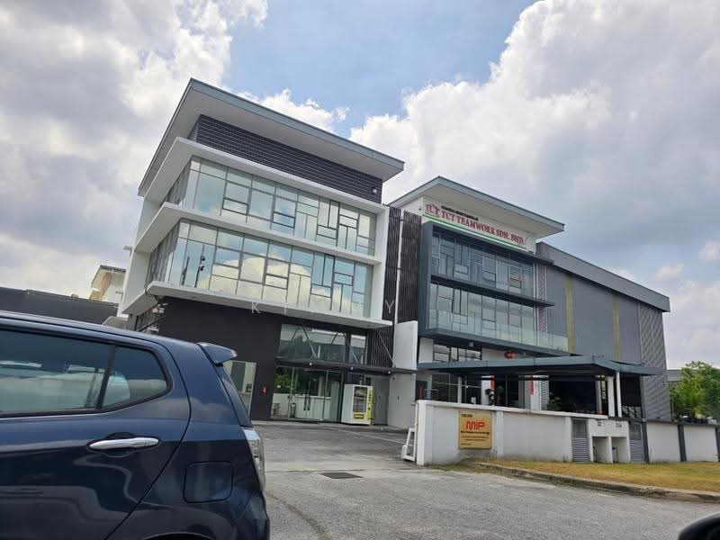 Factory for Rent in Puchong (Selangor) - Kimmy . - Exterior - PropertyGuru.com.my