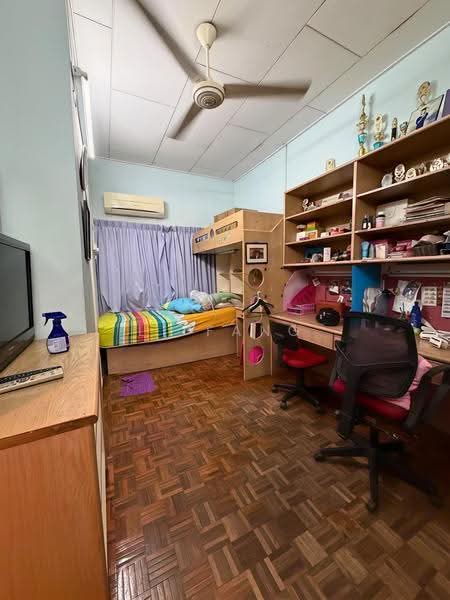 2-storey Terraced House for Sale in Farlim (Ayer Itam) - Li Fang - Bedroom - PropertyGuru.com.my