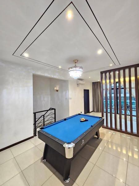 Kediaman Servis untuk Dijual di Molek Regency - Yik Tat - Living Room - PropertyGuru.com.my
