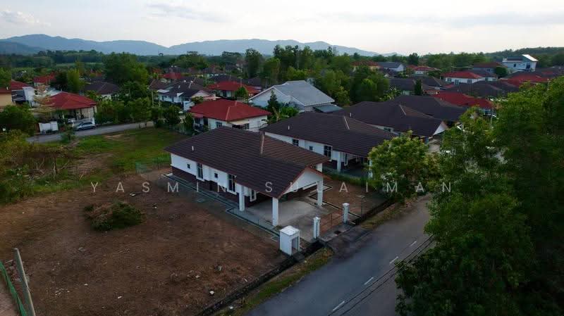 Bungalow House untuk Dijual di Bandar Tasik Senangin (Lenggeng) - Yasmin Sulaiman - Exterior - PropertyGuru.com.my