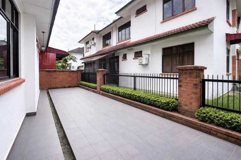 Semi-Detached House for Sale in Perling (Skudai) - Carrien Siow - Exterior - PropertyGuru.com.my