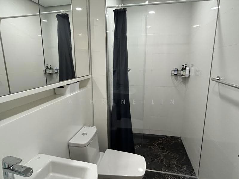 Kediaman Servis untuk Disewa di Arcoris Residences - Cathrine Lin - Bathroom - PropertyGuru.com.my