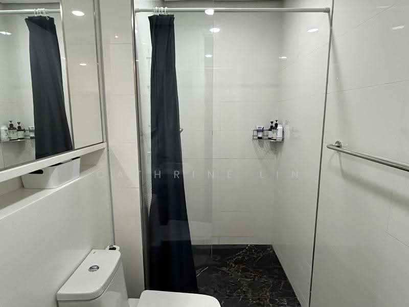 Kediaman Servis untuk Disewa di Arcoris Residences - Cathrine Lin - Bathroom - PropertyGuru.com.my