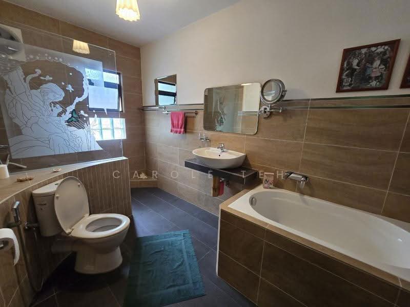 Bungalow House untuk Dijual di Taman Overseas Union (Taman Oug) (Jalan Klang Lama (Old Klang Road)) - Carole Teh - Bathroom - PropertyGuru.com.my