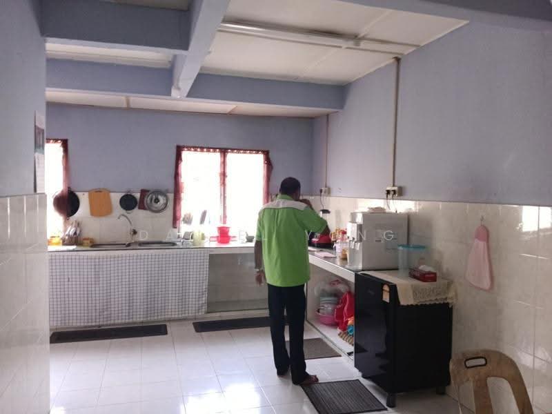 1-storey Terraced House for Sale in Ampang (Selangor) - Daniel Yong - Kitchen - PropertyGuru.com.my